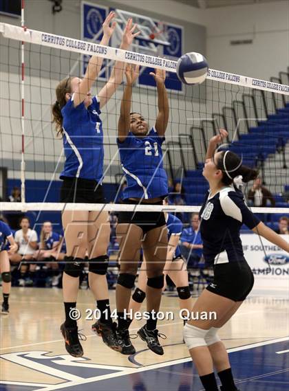 Thumbnail 1 in Duarte @ Cate (CIF-SS D4A Final) photogallery.