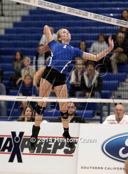 Thumbnail 2 in Duarte @ Cate (CIF-SS D4A Final) photogallery.