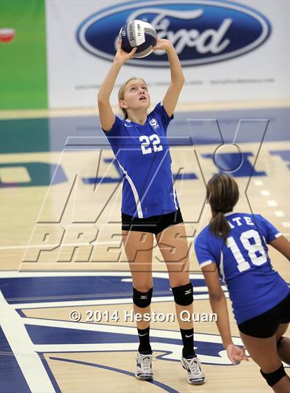 Thumbnail 3 in Duarte @ Cate (CIF-SS D4A Final) photogallery.