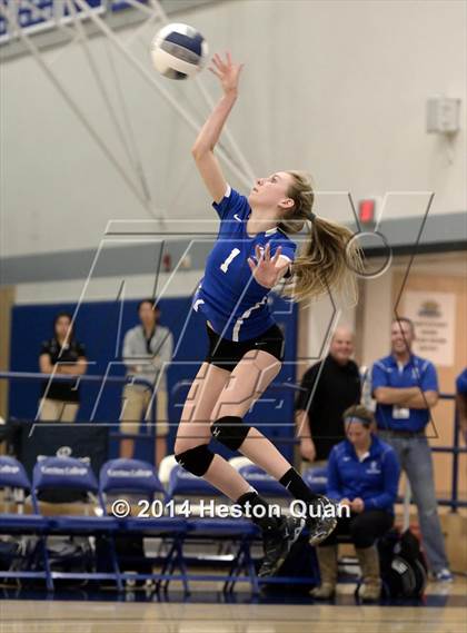 Thumbnail 2 in Duarte @ Cate (CIF-SS D4A Final) photogallery.