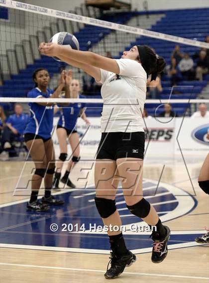 Thumbnail 3 in Duarte @ Cate (CIF-SS D4A Final) photogallery.