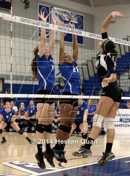 Thumbnail 3 in Duarte @ Cate (CIF-SS D4A Final) photogallery.
