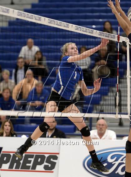 Thumbnail 3 in Duarte @ Cate (CIF-SS D4A Final) photogallery.