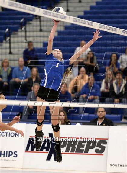 Thumbnail 1 in Duarte @ Cate (CIF-SS D4A Final) photogallery.