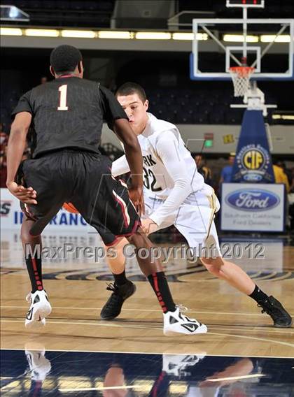 Thumbnail 2 in Alemany vs. Oak Park (CIF SS D3A Final) photogallery.