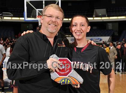 Thumbnail 2 in Alemany vs. Oak Park (CIF SS D3A Final) photogallery.