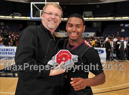 Thumbnail 2 in Alemany vs. Oak Park (CIF SS D3A Final) photogallery.