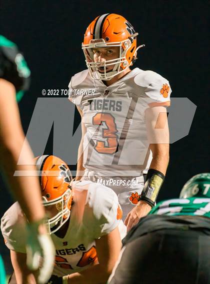 Thumbnail 2 in Byron @ Seneca (IHSA 3A Second Round Playoff) photogallery.