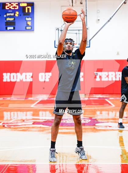 Thumbnail 2 in Wings Academy Vs Roselle Catholic (The Preview HS Showcase) photogallery.