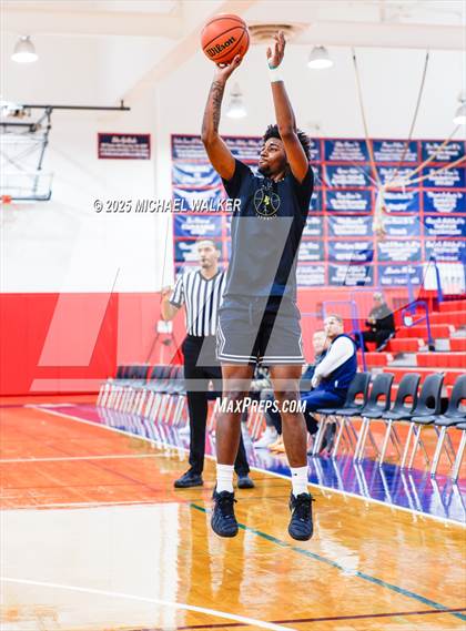 Thumbnail 3 in Wings Academy Vs Roselle Catholic (The Preview HS Showcase) photogallery.