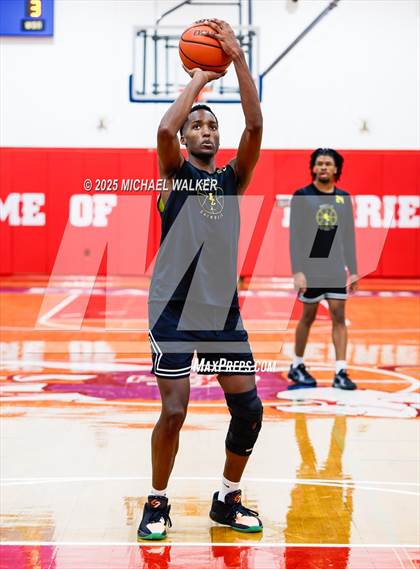 Thumbnail 3 in Wings Academy Vs Roselle Catholic (The Preview HS Showcase) photogallery.