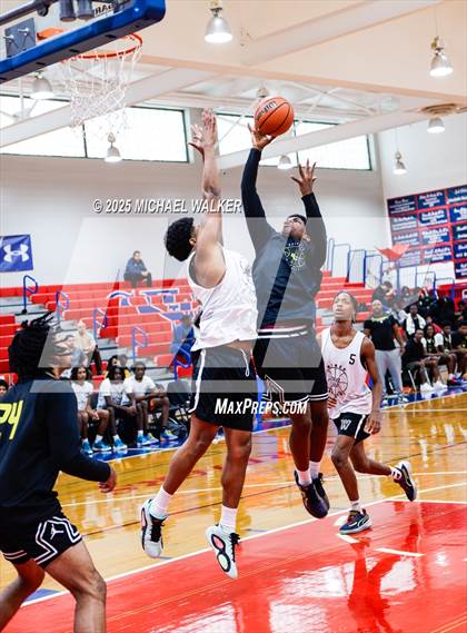 Thumbnail 3 in Wings Academy Vs Roselle Catholic (The Preview HS Showcase) photogallery.