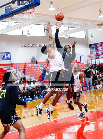 Thumbnail 1 in Wings Academy Vs Roselle Catholic (The Preview HS Showcase) photogallery.