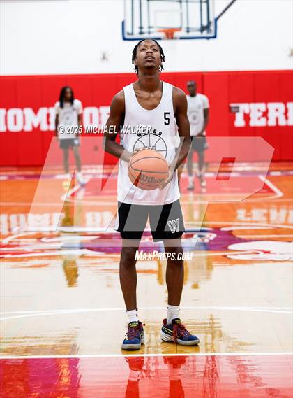 Thumbnail 3 in Wings Academy Vs Roselle Catholic (The Preview HS Showcase) photogallery.