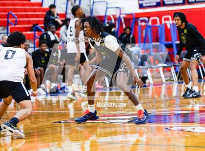 Thumbnail 2 in Wings Academy Vs Roselle Catholic (The Preview HS Showcase) photogallery.