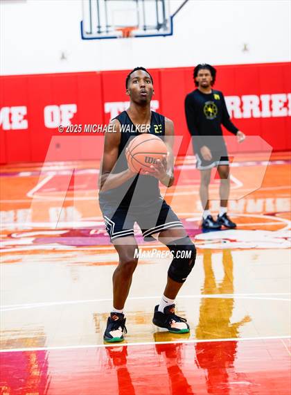 Thumbnail 2 in Wings Academy Vs Roselle Catholic (The Preview HS Showcase) photogallery.