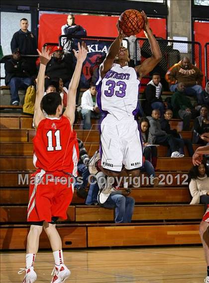 Thumbnail 1 in University vs. Castlemont  (I Have A Dream Classic) photogallery.