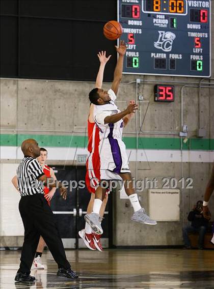 Thumbnail 1 in University vs. Castlemont  (I Have A Dream Classic) photogallery.