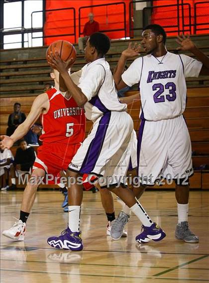 Thumbnail 3 in University vs. Castlemont  (I Have A Dream Classic) photogallery.
