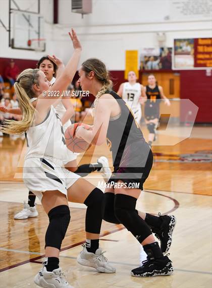 Thumbnail 3 in McGregor vs Thorndale (Thorndale Shootout) photogallery.