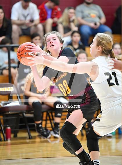 Thumbnail 3 in McGregor vs Thorndale (Thorndale Shootout) photogallery.