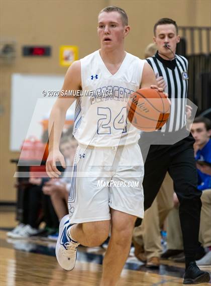 Thumbnail 2 in Kearney vs. Grand Island (HAC Tournament) photogallery.