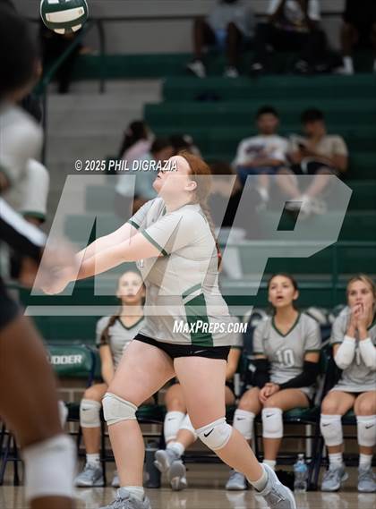 Thumbnail 2 in JV: Huntsville @ Rudder photogallery.
