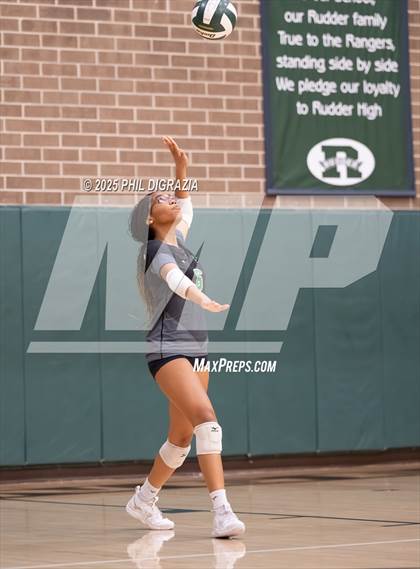 Thumbnail 2 in JV: Huntsville @ Rudder photogallery.