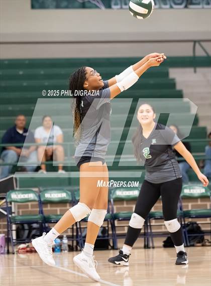 Thumbnail 1 in JV: Huntsville @ Rudder photogallery.