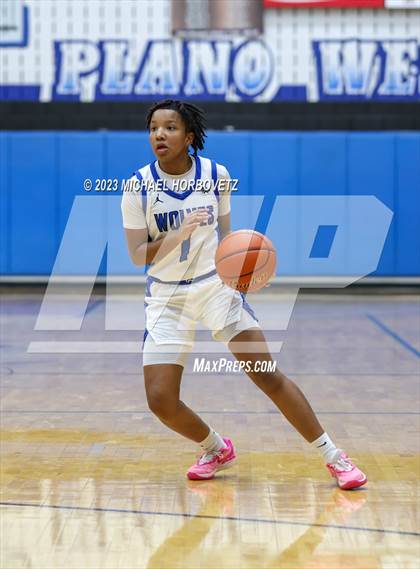 Thumbnail 2 in Hebron @ Plano West photogallery.