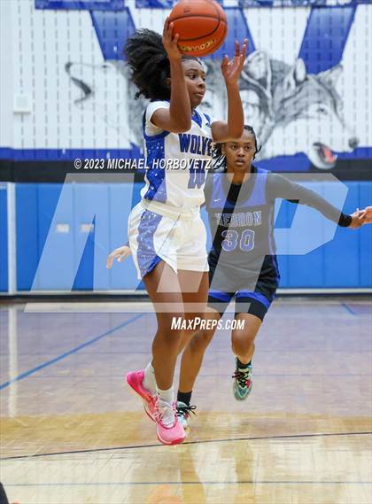 Thumbnail 1 in Hebron @ Plano West photogallery.