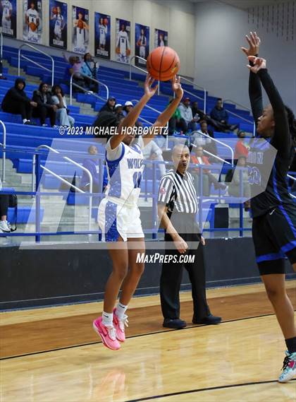 Thumbnail 2 in Hebron @ Plano West photogallery.