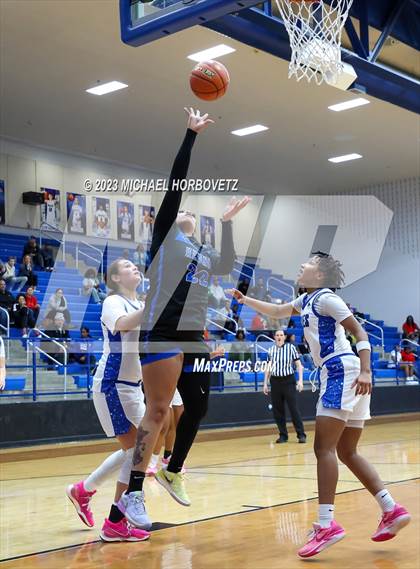 Thumbnail 2 in Hebron @ Plano West photogallery.