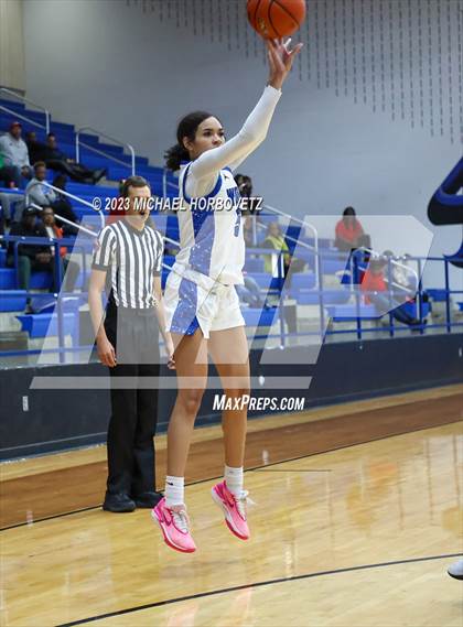 Thumbnail 1 in Hebron @ Plano West photogallery.