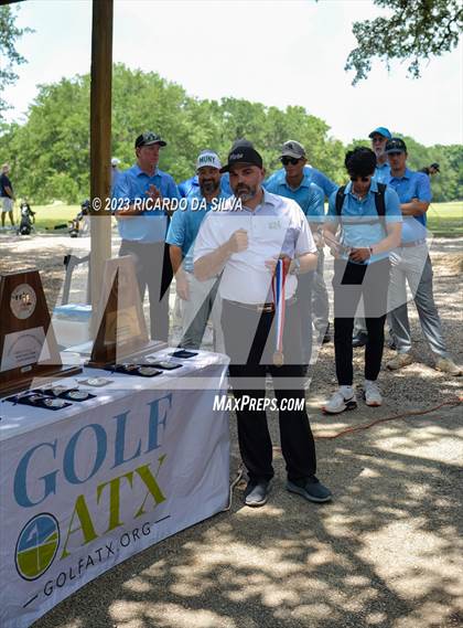 Thumbnail 1 in UIL 2A Boys Golf Awards photogallery.