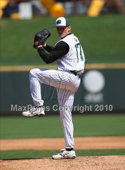 Thumbnail 1 in Cedar Park vs. Martin (Warrior Classic) photogallery.