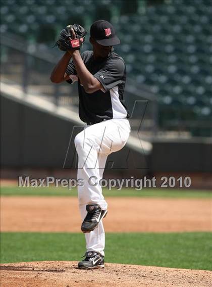 Thumbnail 3 in Cedar Park vs. Martin (Warrior Classic) photogallery.