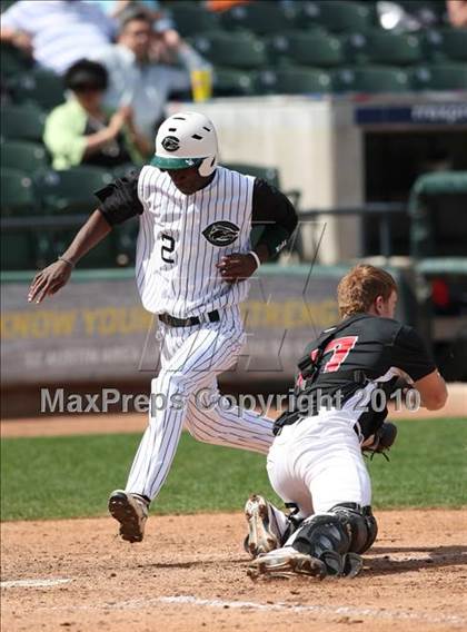 Thumbnail 1 in Cedar Park vs. Martin (Warrior Classic) photogallery.
