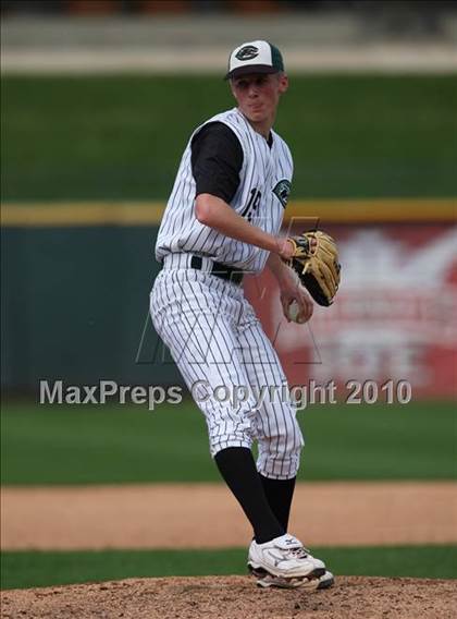 Thumbnail 2 in Cedar Park vs. Martin (Warrior Classic) photogallery.
