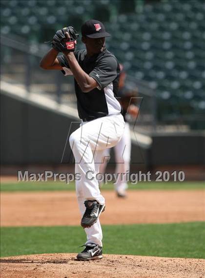 Thumbnail 1 in Cedar Park vs. Martin (Warrior Classic) photogallery.