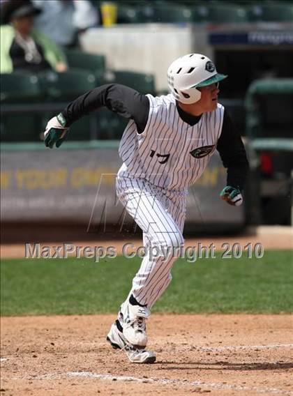 Thumbnail 3 in Cedar Park vs. Martin (Warrior Classic) photogallery.