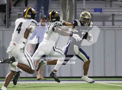 Thumbnail 2 in St. Frances Academy @ St. John Bosco (MaxPreps Game of the Week) photogallery.