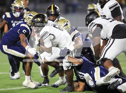 Thumbnail 3 in St. Frances Academy @ St. John Bosco (MaxPreps Game of the Week) photogallery.
