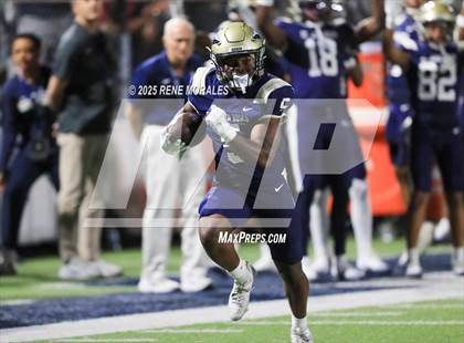 Thumbnail 3 in St. Frances Academy @ St. John Bosco (MaxPreps Game of the Week) photogallery.