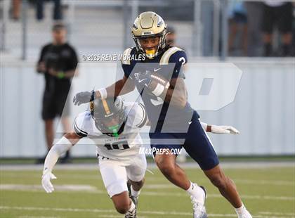 Thumbnail 2 in St. Frances Academy @ St. John Bosco (MaxPreps Game of the Week) photogallery.