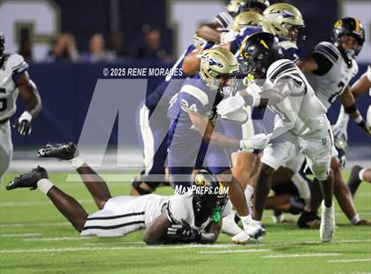 Thumbnail 2 in St. Frances Academy @ St. John Bosco (MaxPreps Game of the Week) photogallery.