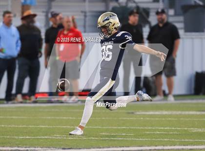 Thumbnail 3 in St. Frances Academy @ St. John Bosco (MaxPreps Game of the Week) photogallery.