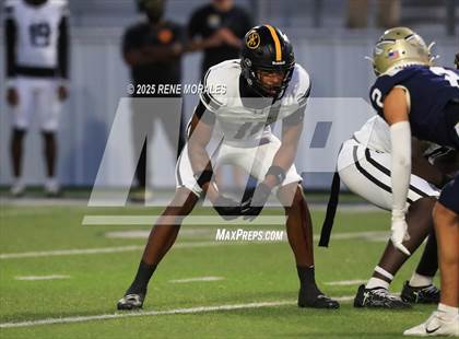 Thumbnail 3 in St. Frances Academy @ St. John Bosco (MaxPreps Game of the Week) photogallery.
