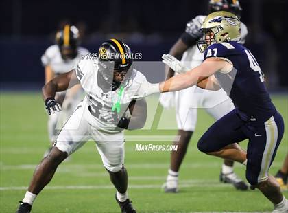 Thumbnail 2 in St. Frances Academy @ St. John Bosco (MaxPreps Game of the Week) photogallery.