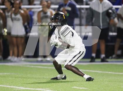 Thumbnail 1 in St. Frances Academy @ St. John Bosco (MaxPreps Game of the Week) photogallery.